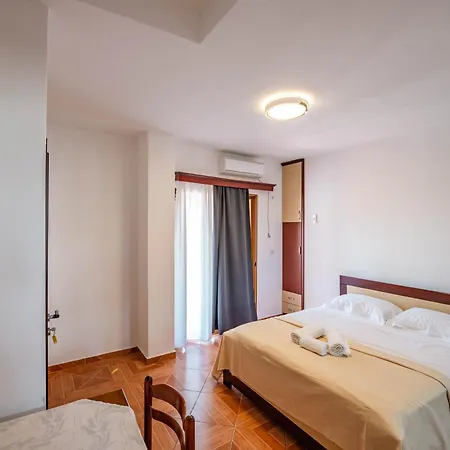 Orfea Apartment *